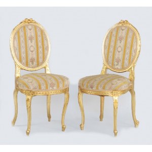Para krzesełek w manierze Ludwika XVI
