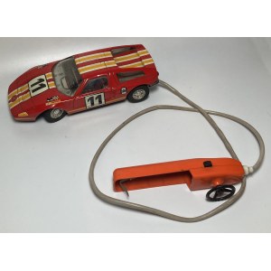 Francja samochód zabawkowy na kabel Mercedes Joustra lata 70-te XX wieku