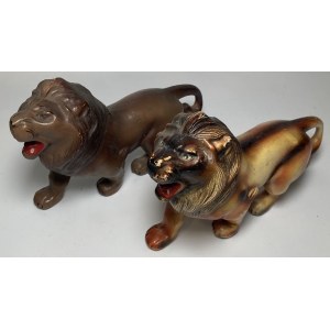 PRL two plastic lion figurines 1970s/80s