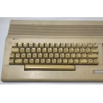 Commodore Komputer Commodore 64 w oryginalnym opakowaniu wraz z zasilaczem i dokumentami