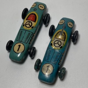 ZSRR zestaw 2 blaszanych zabawkowych samochodzików lata 70-te XX wieku