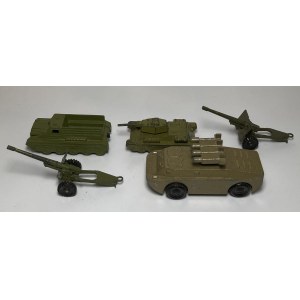 ZSRR zestaw zabawkowych pojazdów wojskowych lata 70/80-te XX wieku