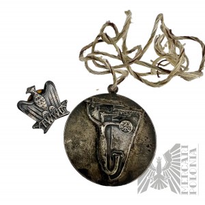 PRL Medal Dżentelmen Jezdni Warszawa 1966 rok i Odznaka TWWO