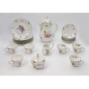 L. PORCELAIN FACTORY. HUTSCHENREUTHER, Neo-Rococo tea set decorated with bouquets of flowers - for six persons