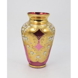 Vergoldete Vase mit floralem Dekor