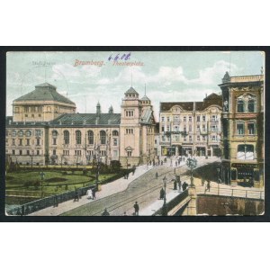 BYDGOSZCZ. Bromberg : Theaterplatz ; 1908. R. Schönfeld, Bromberg. Pocztówka barwna 9x14 cm...