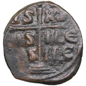 Byzantine Empire Æ Follis