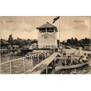 1910 Balatonlelle, partrészlet, csónakázók. Wollák József kiadása