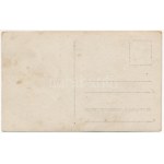 SMS ZRÍNYI osztrák-magyar haditengerészet csatahajójának matrózai Jacobini Antinicotin cigaretta hüvelyeket töltenek ...
