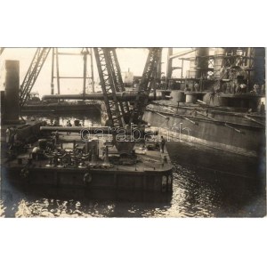 K.u.K. Kriegsmarine SMS Prinz Eugen Geschützeinsetzen / Osztrák-magyar haditengerészeti kikötő...