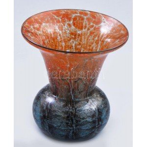 cca 1930 WMF Ikora art deco üvegváza, terv.: Kar Wiedmann, jelzés nélkül, hibátlan, m: 10,5 cm