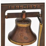 Miticzky Gábor (1942-2021): 75 éves a magyar hajózás. Bronz harang, fa talapzaton. Jelzett, m: 23 cm ...