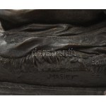 Jean Pierre Masier (1878-1957) francia szobrász: Nő gyermekkel és sassal. Patinázott bronz. Jelezve: Masier. Hibátlan...