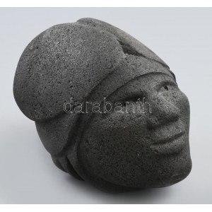Pistyur Imre (Csobánka, 1953-): Szitakötő. Faragott és pácolt vulkáni kő, jelzés nélkül, hibátlan, 23x13x15 cm...