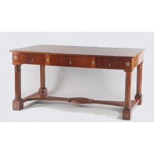 Stół - biurko w stylu klasycystycznym