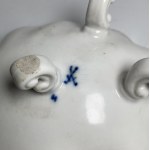 Germany, shell-shaped porcelain salt cellar, Meissen, 1815-1860