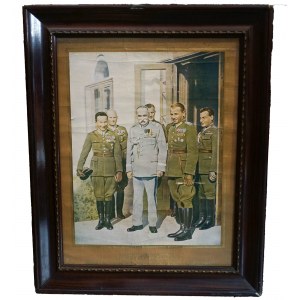 [PIŁSUDSKI Józef] Farbreproduktion einer Fotografie von Marschall J. Piłsudski umgeben von Militärs, September 1934 Moszczenica bei Żywiec 62 x 76cm, [BS].