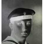 Fotografia polskiego marynarza, ucznia Szkoły Morskiej, SZKLANY NEGATYW, [przed 1939r.], cała postać