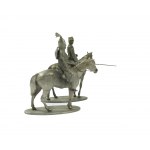 Dwie miniaturowe figurki: 1. Ułan z lancą, 2. Rycerz w zbroi z tarczą [metal]