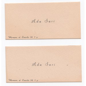 Ada Sari - 2 Bilety Wizytowe na kartonikach 9,5 x 4,5 cm.