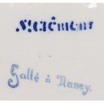 Emile Galle (1846 Nancy - 1904 Nancy), Vase mit Wappen und zwei Teller mit Monogramm von Stanislas Leszczynski, 2. Hälfte des 19.