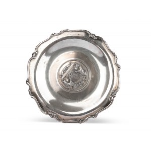 Plate with coat of arms, German, 835 silver marked
