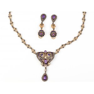 Set: necklace and 1 pair of earrings, England, Mid-19th century
