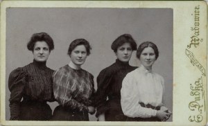 Ženy, Wadowice, foto: Dudka, okolo roku 1905.