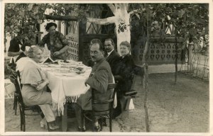 Belina-Prażmowski Władysław im Garten, ca. 1925