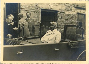 Belina-Prażmowski Władysław v autě, kolem roku 1925