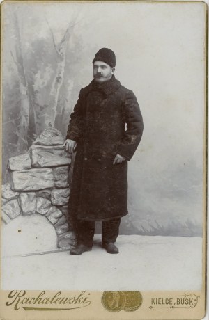 Czeliński Jan in Winterkleidung, Kielce - Busko, Foto von Rachalewski, um 1900.