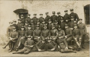Gruppo di soldati, 1920 circa