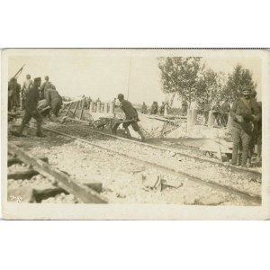 Situation photograph, railroad tracks, 1918.