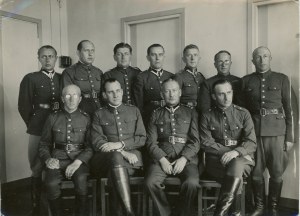 II RP] Grupa oficerów, 2 fot., ok. 1925