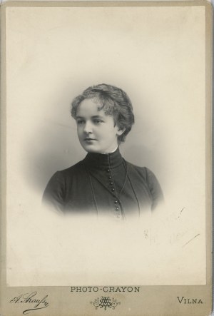 Žena, Vilnius, foto: Strauss, okolo roku 1900.
