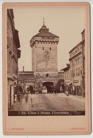 Cracovie - Rue et porte Florian, Cracovie, photo de Krieger.