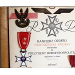 PSZnZ, vitrína s odznaky a medailemi po četaři 11. spojovacího praporu