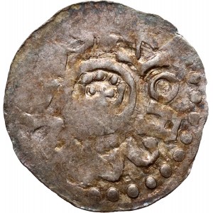 Boleslav III. križevacký 1107-1138, denár, Vroclav, hlava svätého Jána