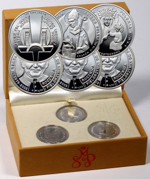 III RP, sada stříbrných medailí (3 kusy), Jan Pavel II, pokladnice polské mincovny, hrací skříňka 