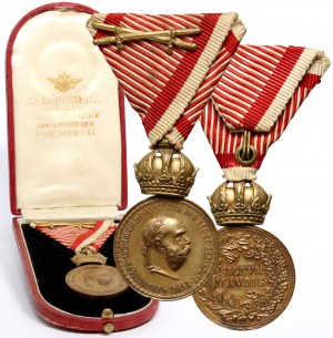 Austro-Węgry, Franciszek Józef I, Brązowy Medal Zasługi Wojskowej „Signum Laudis” z Mieczami, w pudełku