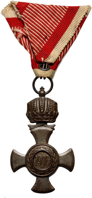 Austria-Ungheria, Croce di Ferro al Merito con corona, 1916