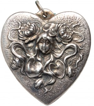 Henry Winograd, pendentif en forme de cœur avec l'image d'une rousse, argent