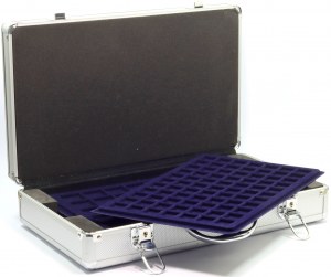 Leuchtturm, Aluminum carrying case +5 pallets