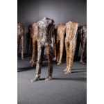 Magdalena Abakanowicz (1930 Falenty pod Warszawą - 2017 Warszawa), Caminando (zestaw 20 figur), 1998/99