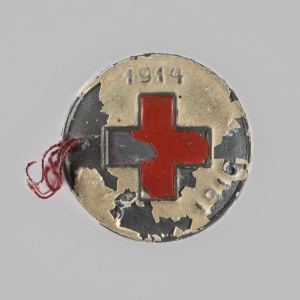 Zestaw czterech sztuk odznak Czerwony Krzyż