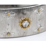 MARIO BUCCELLATI: Daimond gold bangle bracelet and earrings