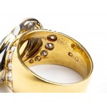 Gold ring with sapphires and diamonds