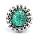 Gold ring with emerald and diamonds