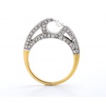 Gold ring with diamonds