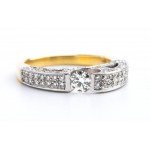 Gold ring with diamonds